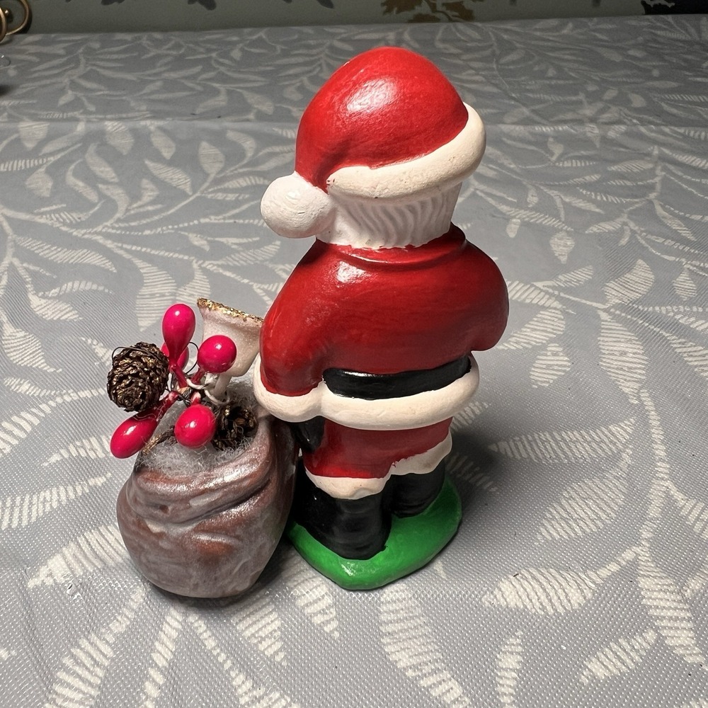 Vintage Traditional 3" Santa Claus Ceramic Figurine Handpainted 1960's - Picture 5 of 8